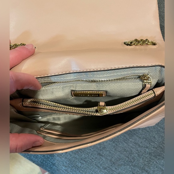 Brand new Tory Burch purse - Picture 3 of 5